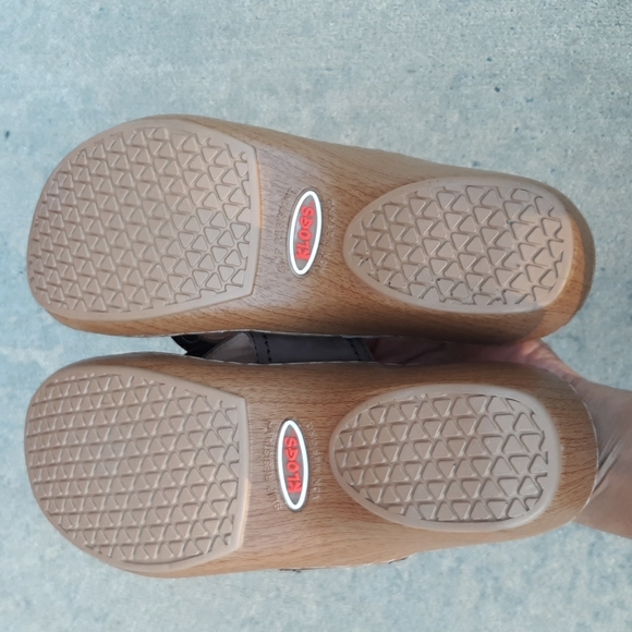 Klogs Size 8 Floral Beaded Brown Leather Faux Wooden Wedge Thong Clog Sandals - Picture 12 of 17